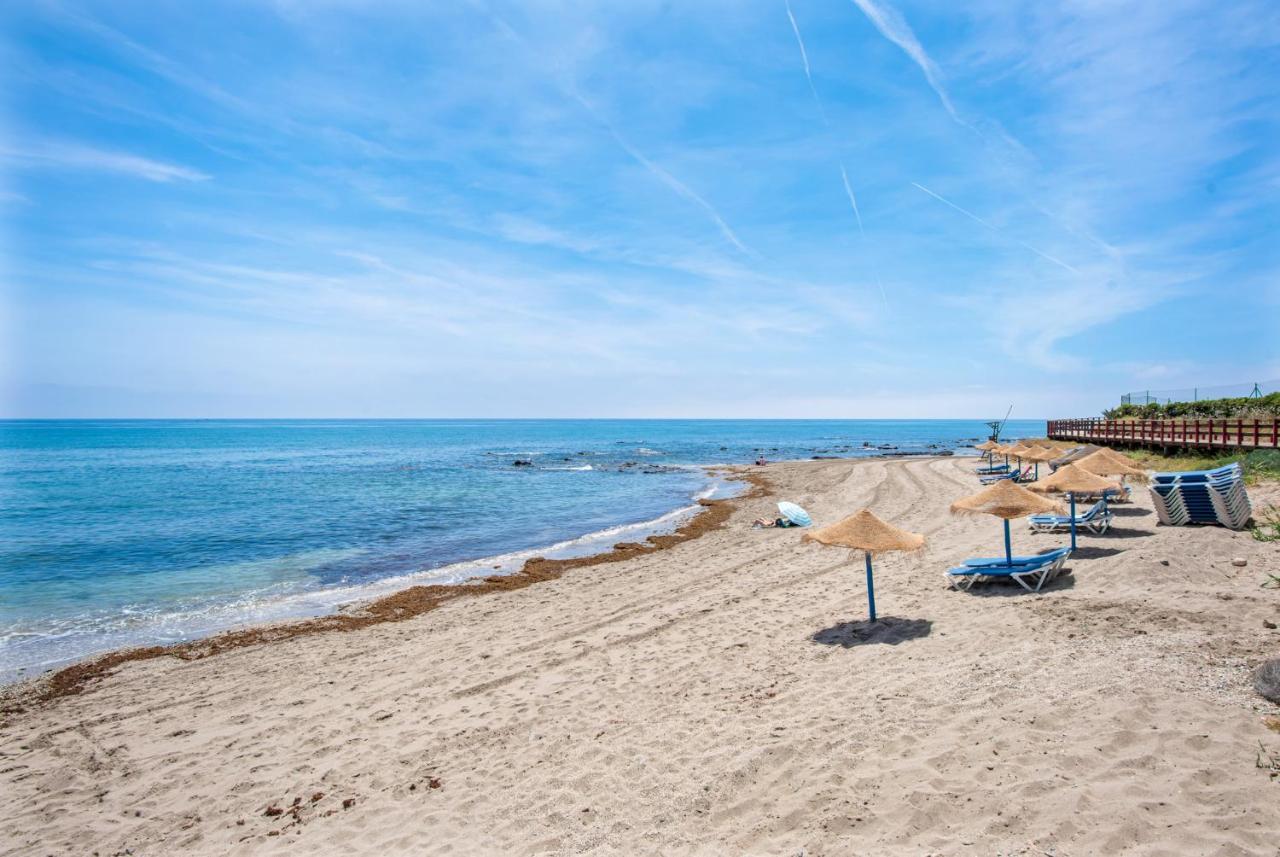 Frontline Beach Apartment Miraflores Sitio de Calahonda 外观 照片